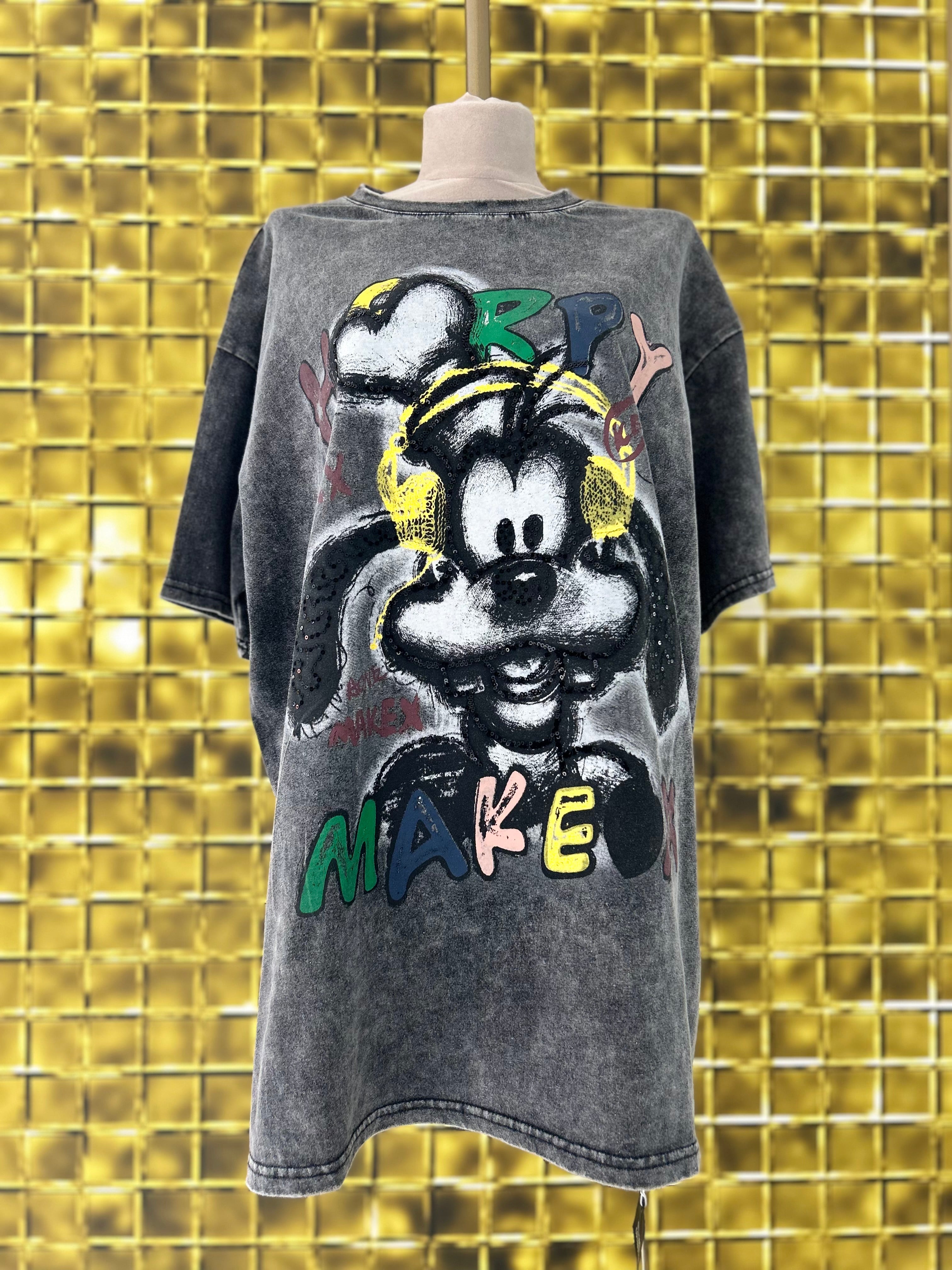 Pluto t-shirt