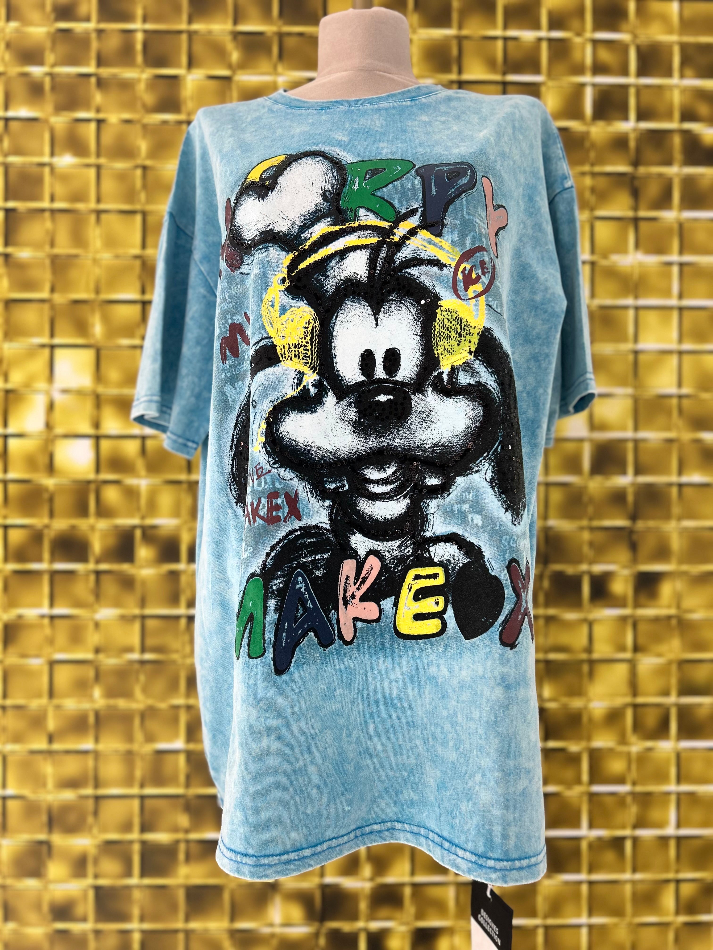Pluto t-shirt